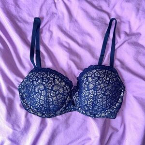 32DDD Victoria’s Secret Blue Lace Padded Bra